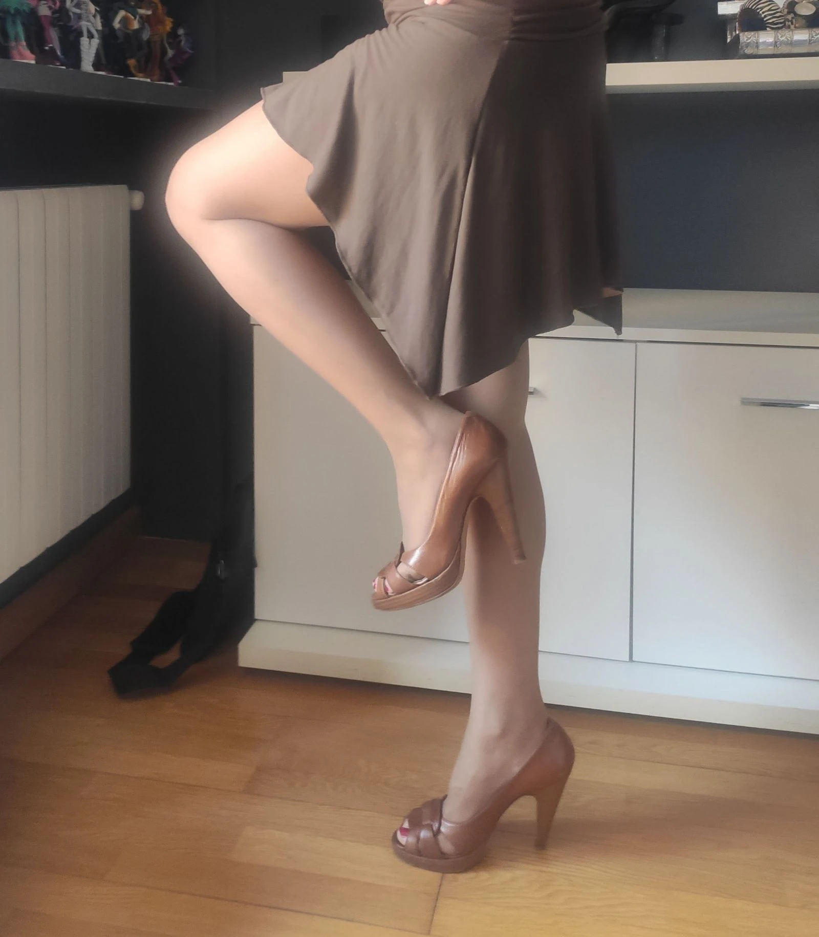 Italian Pollini leather peep toes – photo 3